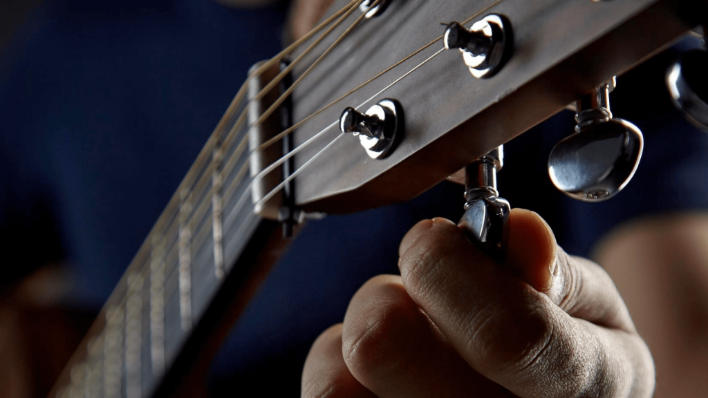 Jak nastroić gitarę akustyczną?