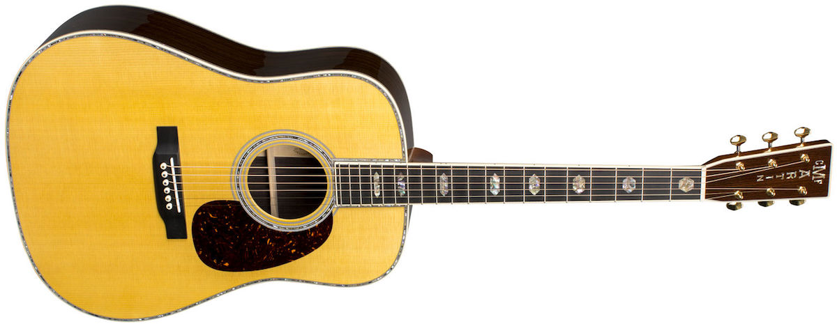 Gitara akustyczna typu dreadnought marki Martin z jasnym topem i stalowymi strunami – przykład klasycznej gitary akustycznej do folku, country i rocka